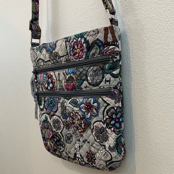 Vera Bradley | Gray Crossbody With Multi Color Star Wars & Floral Print - Picture 4 of 15